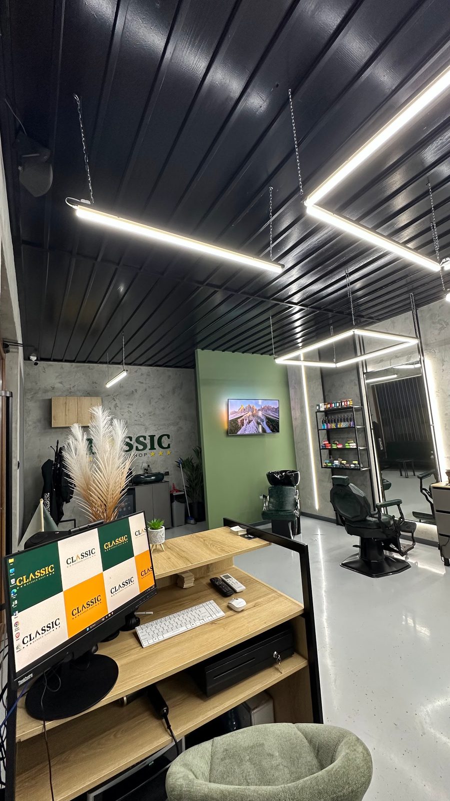 "Classic" Barbershop, Бербер, Скопје