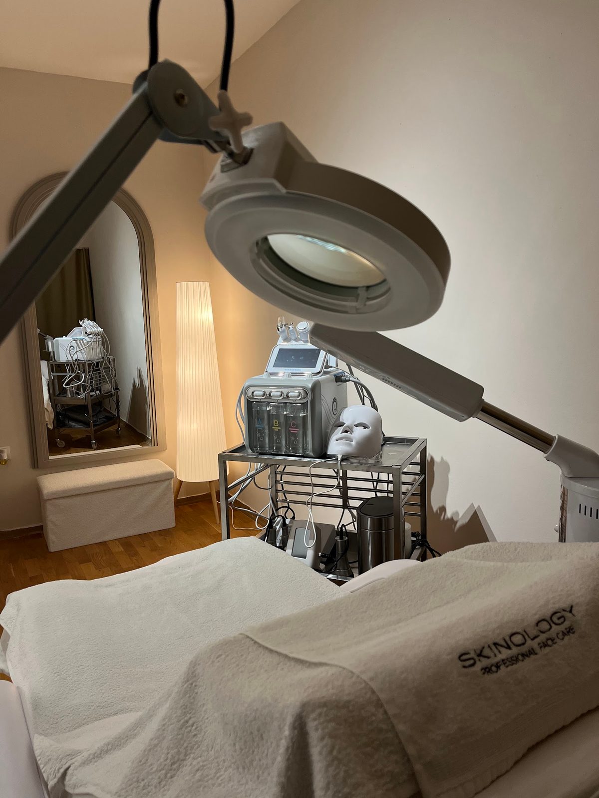 SKINOLOGY AESTHETIC LOUNGE by Ivan Mitov, Beauty & skincare, Skopje