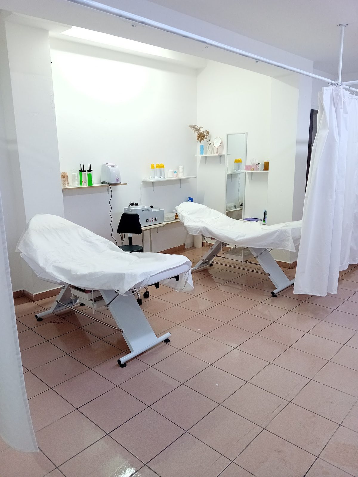 Ada beauty salon